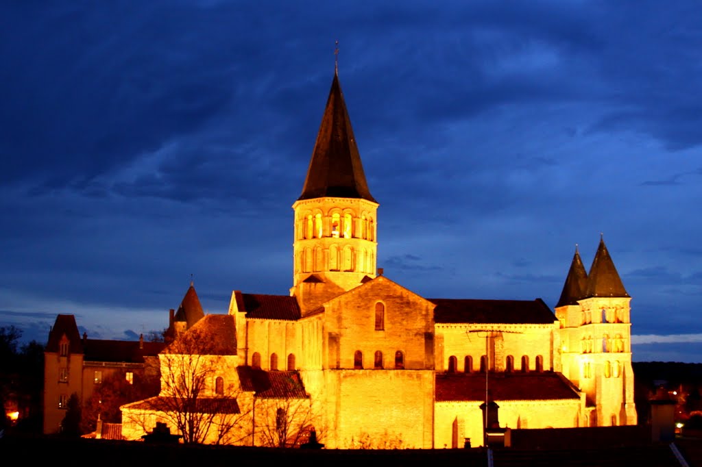 Basilique de paray le monial by bilit