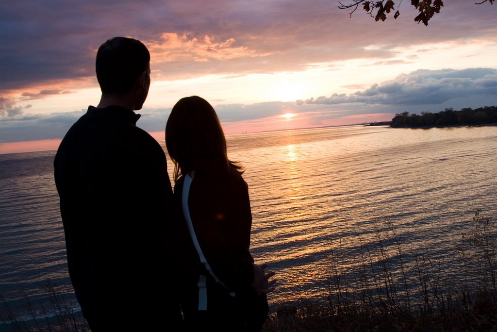 Oshawa - Bonnie Brae Point - Sunset West View by AmysImaging.com