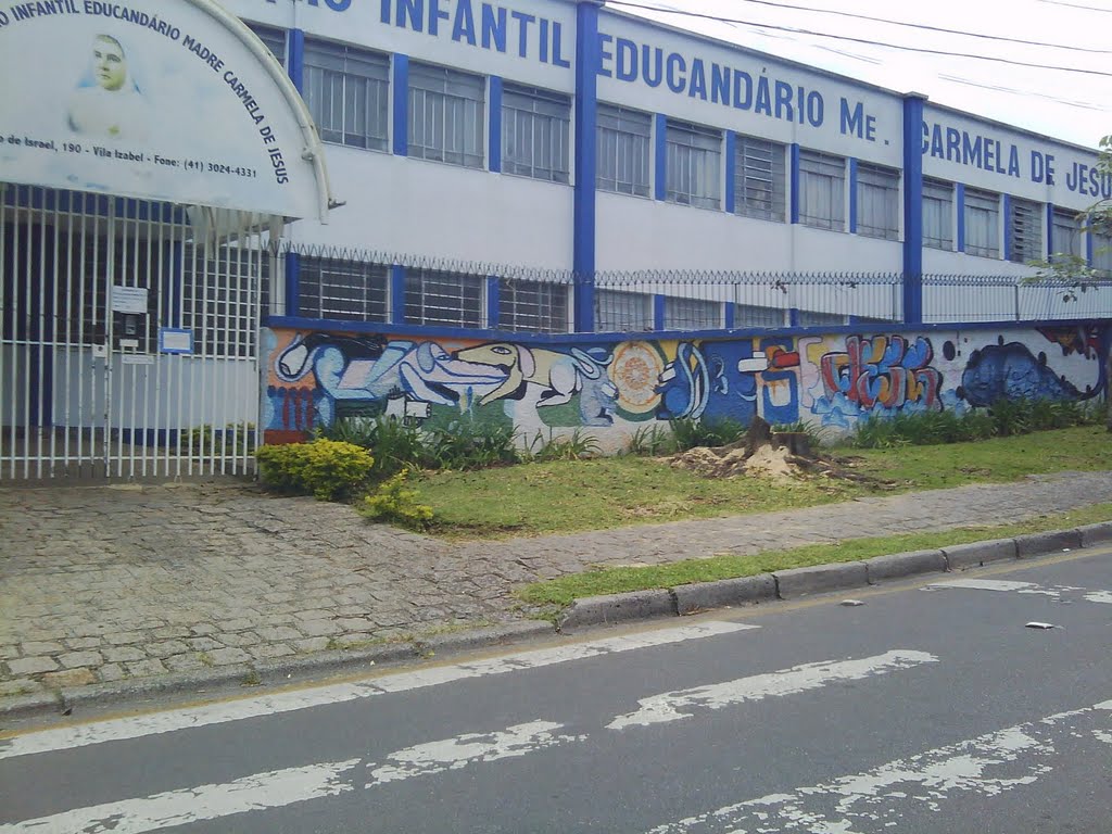 Árvores cortadas na porta da escola - Vila Isabel - Curitiba PR by curitiba.seculo21