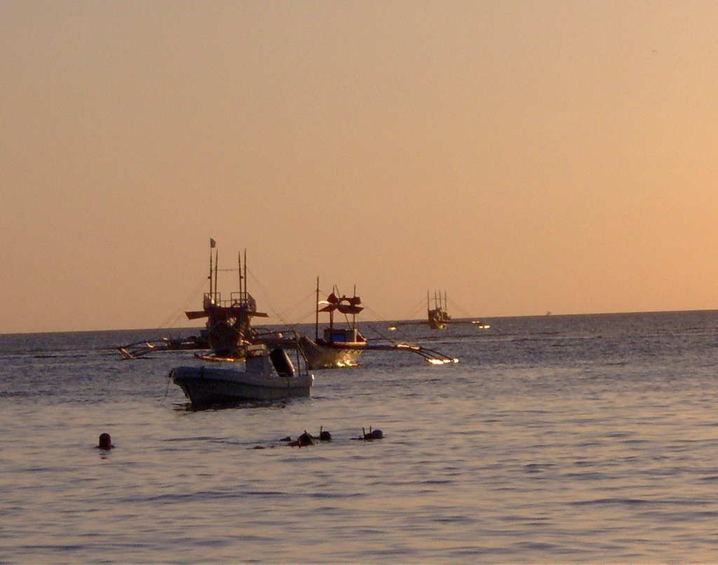 Al largo al tramonto by Laura Costanzi