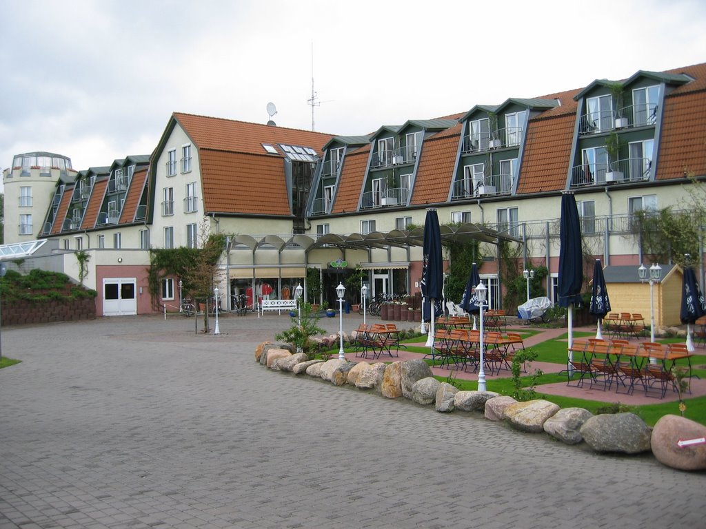 Ringhotel am See, Sommerfeld by kuschelteddy