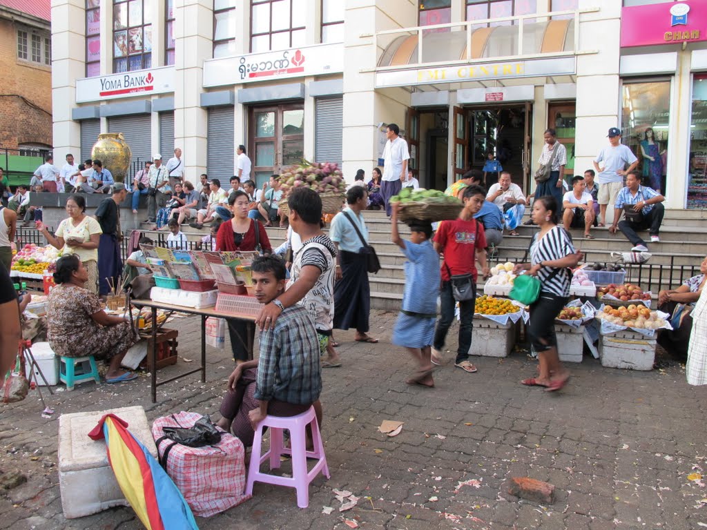 Ecod Market in Yangon by Che Trung Hieu