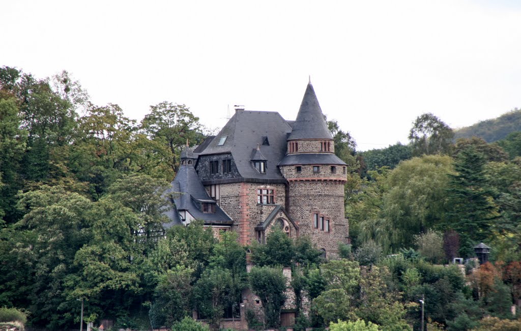 Ein Schloss unter der Festung Ehrenbreitstein, Koblenz by frferdd