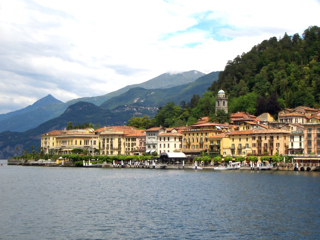 Bellagio from the lake by COOVIE