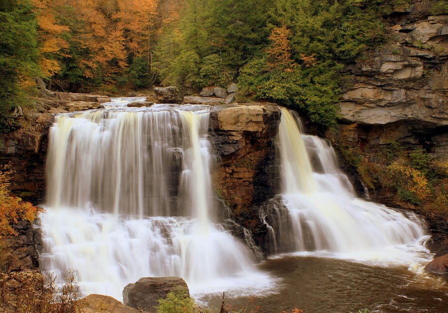 Blackwater Falls by travellinghem