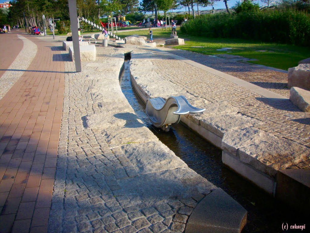 Wasserspielplatz auf der Erlebnispromenade by co-koe