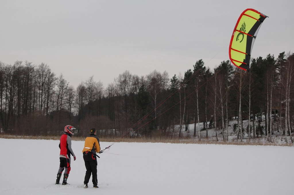 Kitesurfing on ice by ErikG