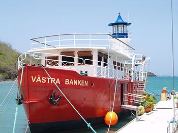 Västra Banken Lightship by ehmorf