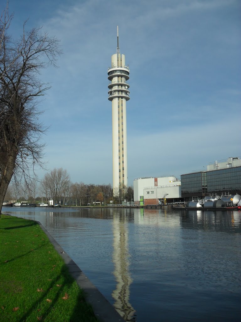 Zendtoren bij Wormer. by RinkeR.