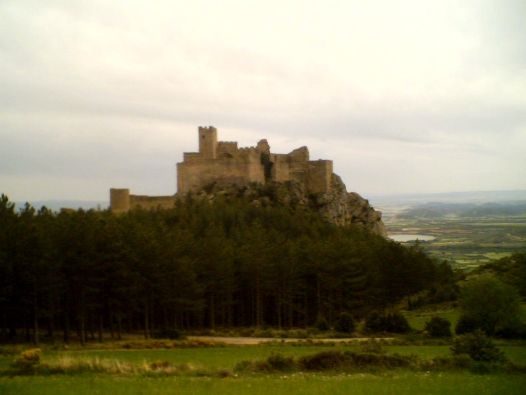 El castillo de Loarre (May '05) by andinieks