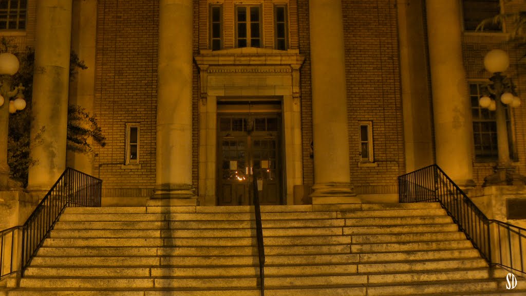 York County Courthouse, York SC by photospy