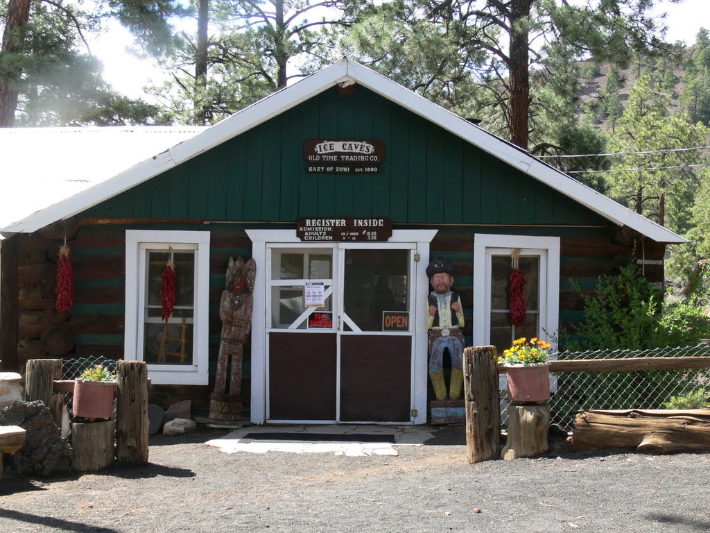 Bandera Volcano Visitor Center, New Mexico by J.gumby.BOURRET