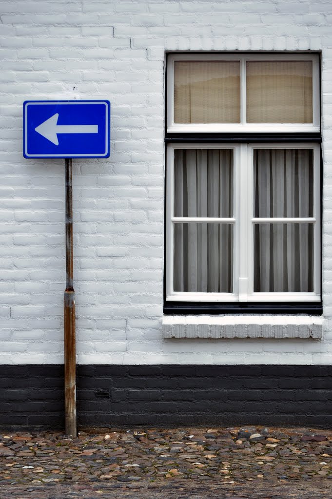 A window in Thorn, Netherlands by © Andre Speek