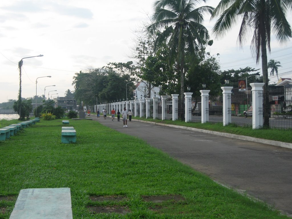 Baywalk, Sagkahan, Tacloban City by alan b quintana