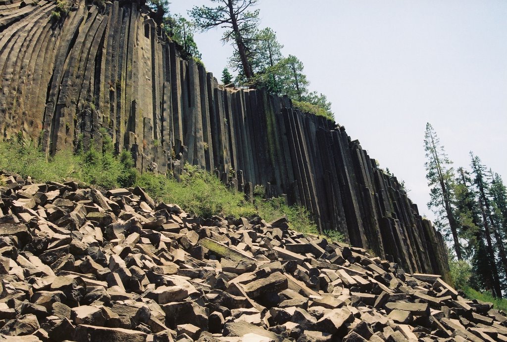 Devil's Postpile by Russell Stippey