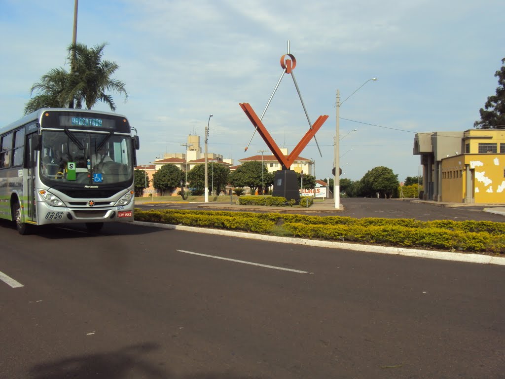 ALTOS DA AV. NOVE DE JULHO NA PRAÇA DA MAÇONARIA by jairo tessari