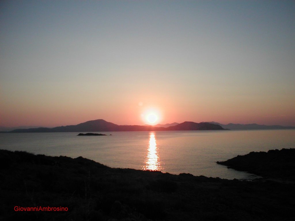 Tramonto da Tavolara verso Capo Ceraso by gionnino77