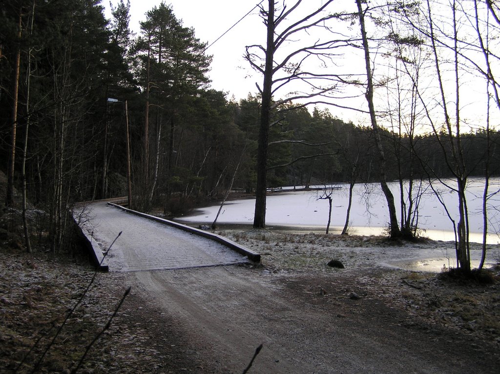 Barnsjön (The childrens lake) by mrbsphotos