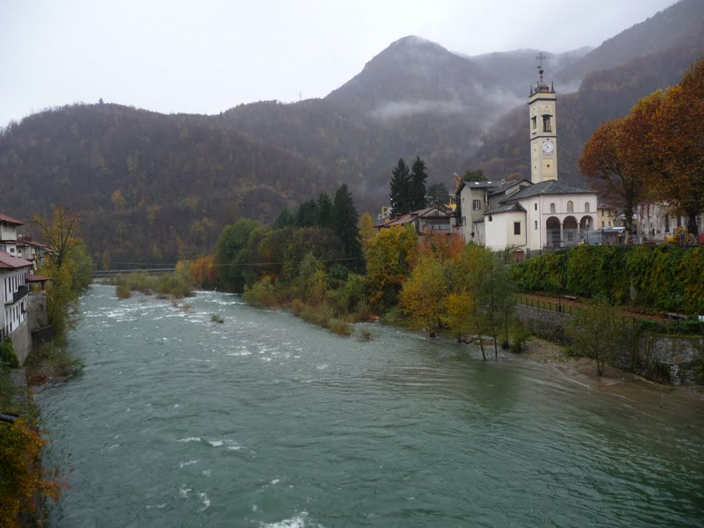 Varallo - 07/11/11 Il Mastallone così è oggi, poi domani cambia. by carlissima