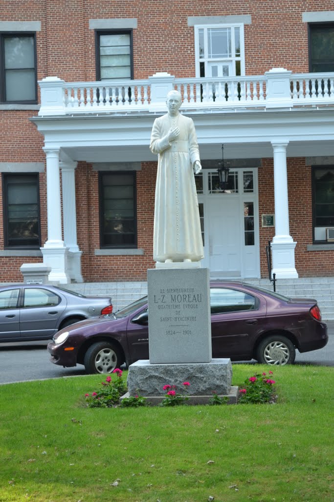 Quebec Saint Hyacinthe by Jamie Cane