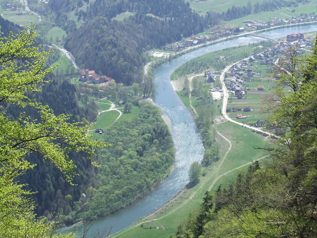 Červený Kláštor from Trzy Korony, alt. 981,9 m. by Martin Rimák