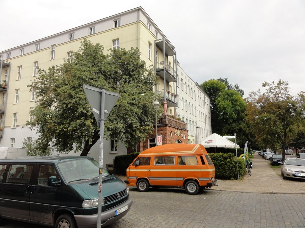 Ulmenstraße(налево- Elisabethstraße) . by Андрей Агапов