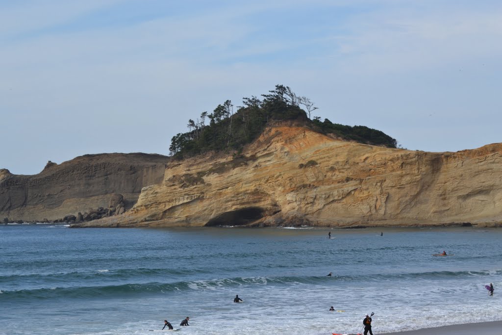 Cape Kiwanda State Park by Buddy Rogers