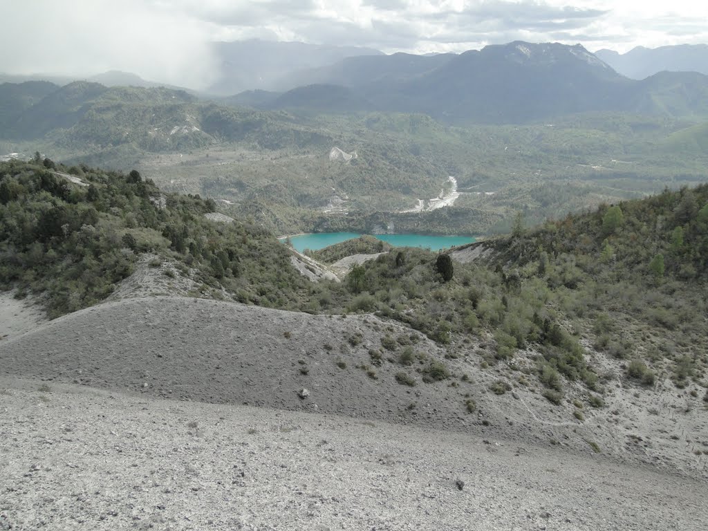 Maar Carrán desde volcán mirador by Walter Fonfach