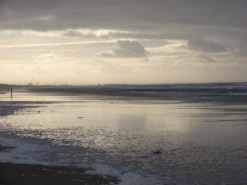 Strand Wijk aan Zee 26/11/2007 by Philip Verhagen