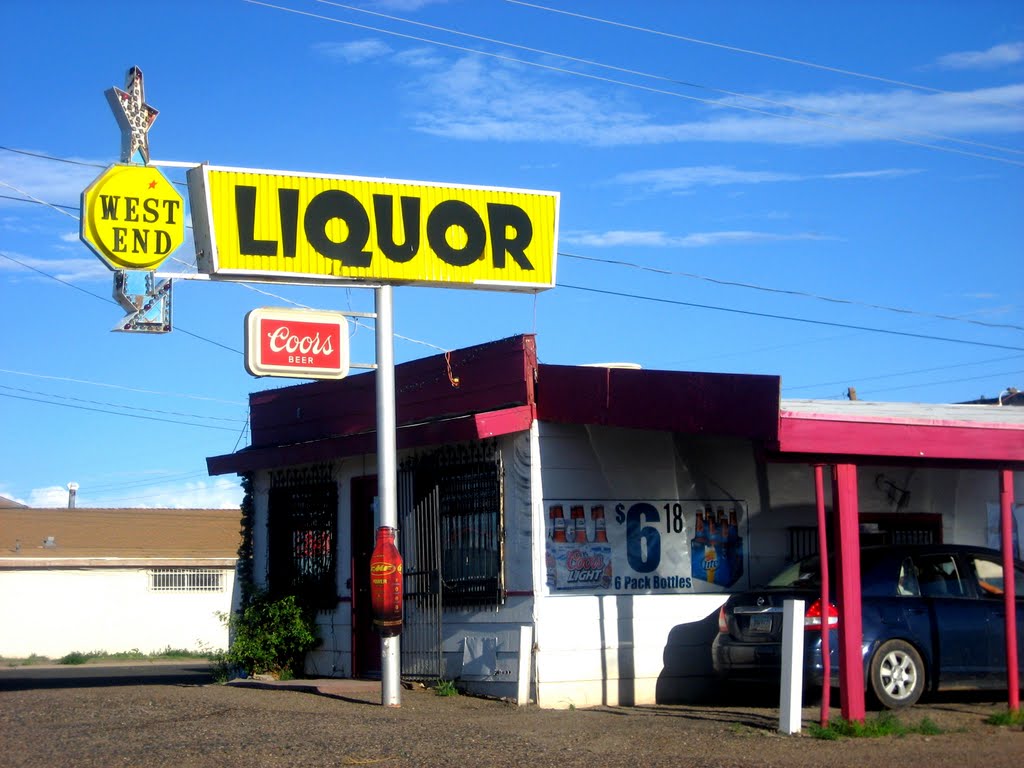 West End Liquor on Route 66, Holbrook, AZ by J.gumby.BOURRET