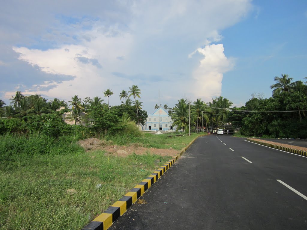 Pachalam-Chathiath-Mount Carmel Church-View From Road by kavaliltt