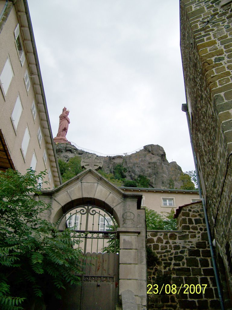 Notre-Dame de France by adesmarais