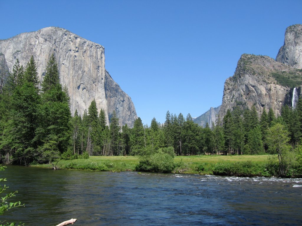 Yosemite Valley by Scott Tyre