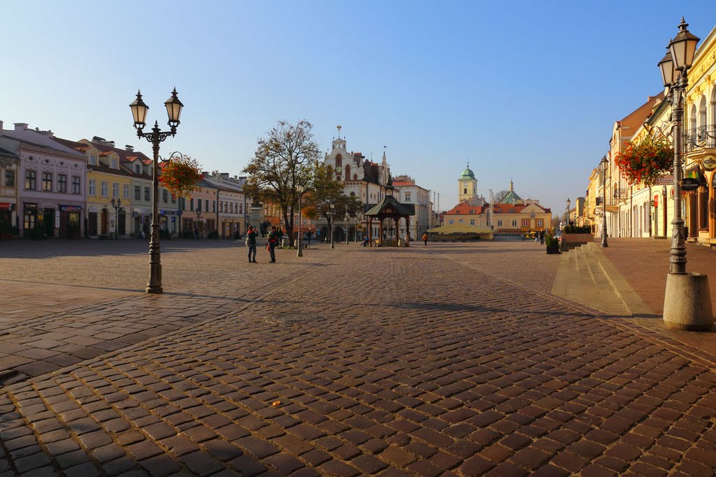 Rynek w Rzeszowie. by fotografik5