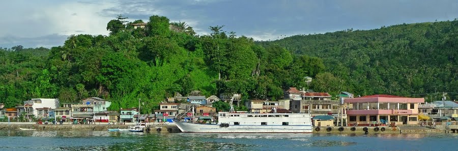 Fort San Andres and Romblon Port/Romblon Harbor, Romblon Island, Philippines by Kati from Romblon