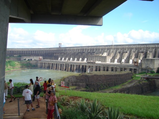 Usina de Itaipu - Foz do Iguaçu - PR by djalma 500