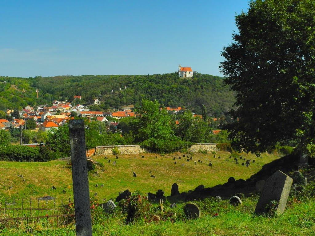 Poutní kaple svatého Antonína - Dolni Kounice, Czech Republic by Photo Guide