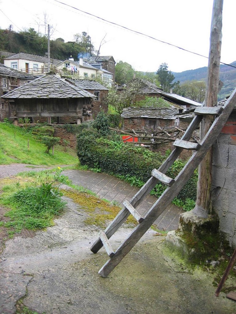 Pelorde (Pesoz) by La Casa del Chiflón