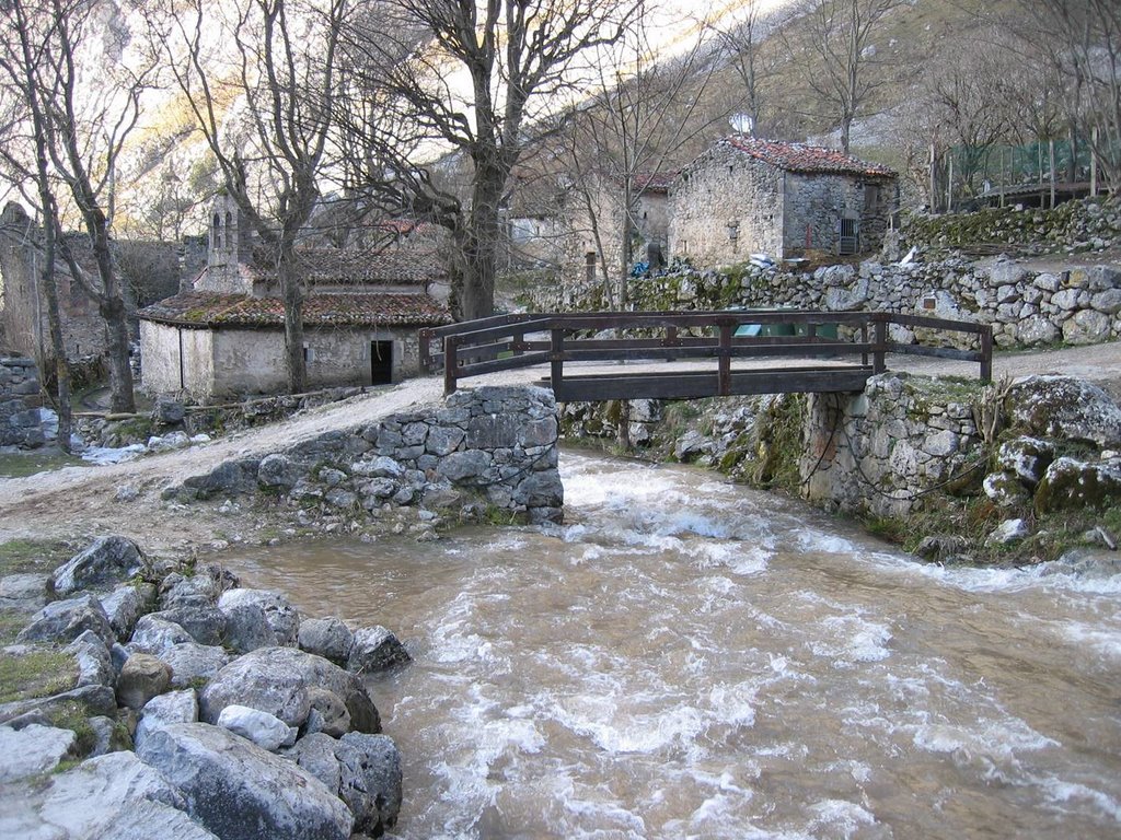 Bulnes "La Villa" by La Casa del Chiflón