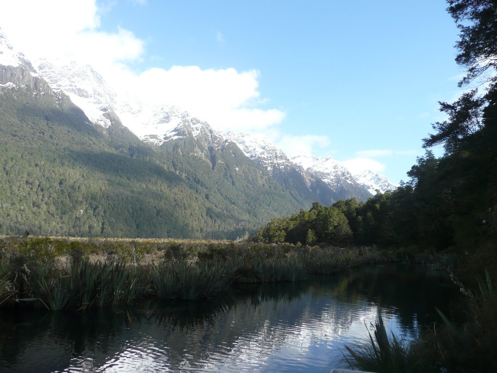 Mirror Lake on Sh94 to Milford Sound by sport_rehab