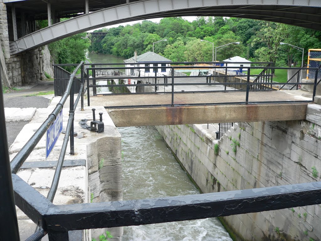 Erie Canal, Lockport, NY by rarobbins3365