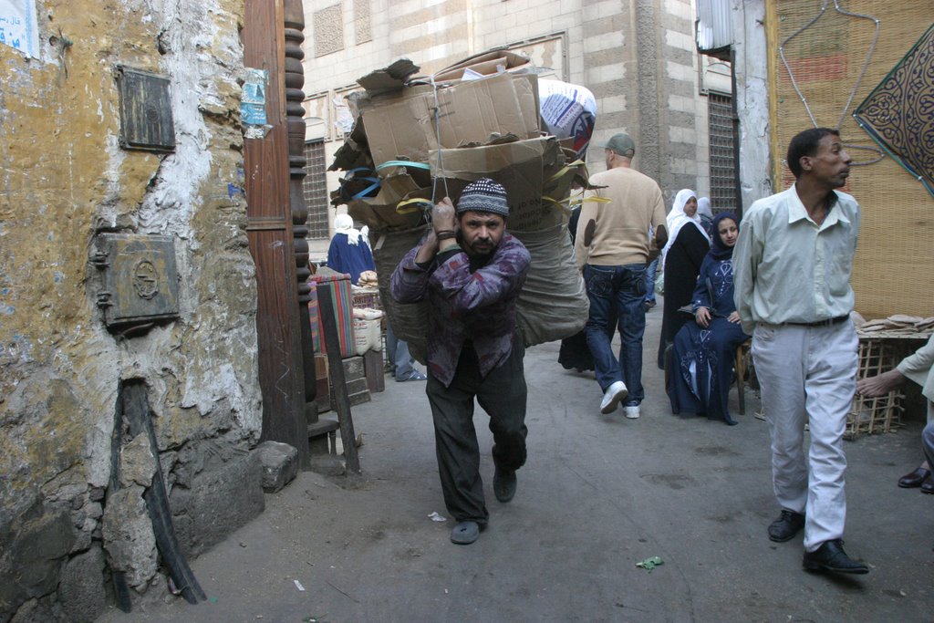 Heavy load in Cairo by Abdallah Bouhamidi