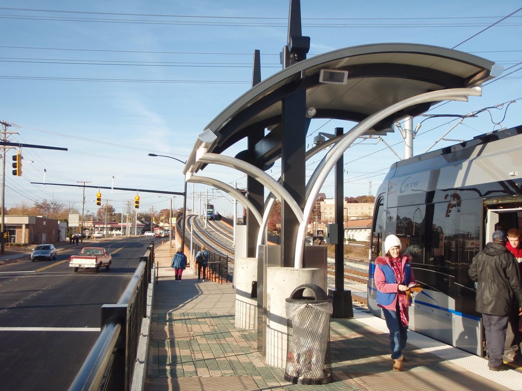 Lynx Blue Line_Woodlawn Station (facing north) by simpsonmaps