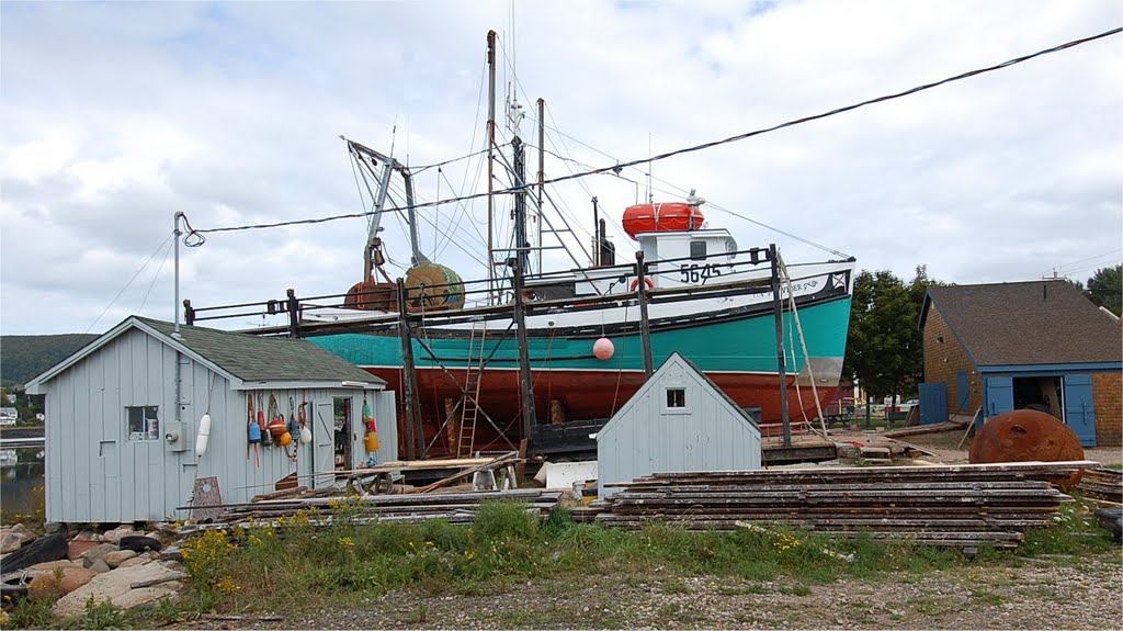 Ship Repair at the Annapolis Royal wharf by RanMan