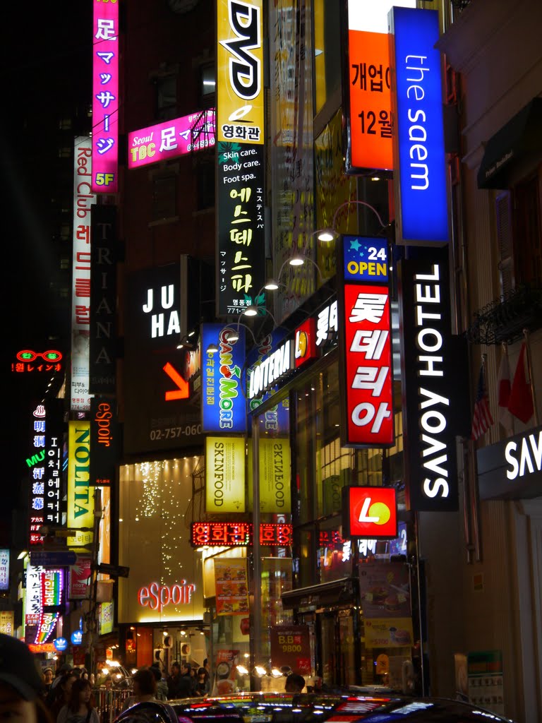 Myeong-dong, Seoul 2011 by Maderon