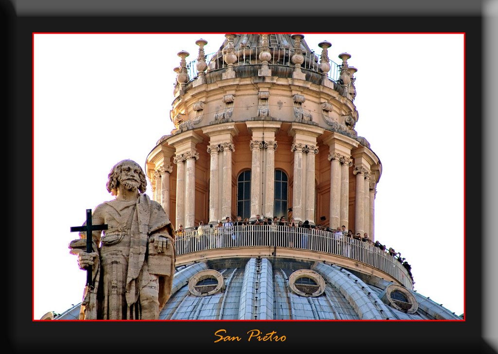 Sulla Cupola di San Pietro, particolare, novembre 2009 by Fabio Rosati