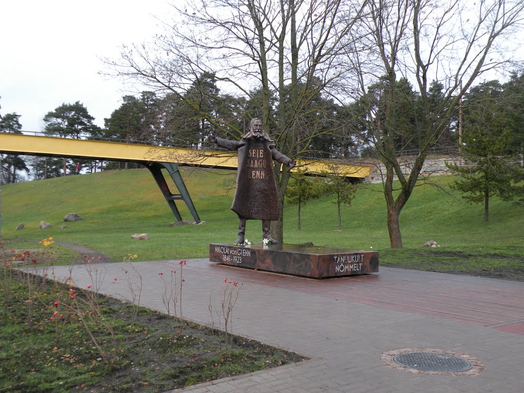 Nikolai von Glehn monument in Nõmme by inboil