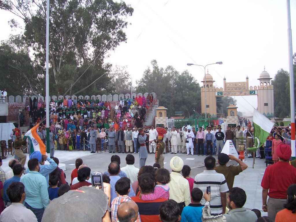 Husseniwala border(India/Pakistan) by faridkotiea