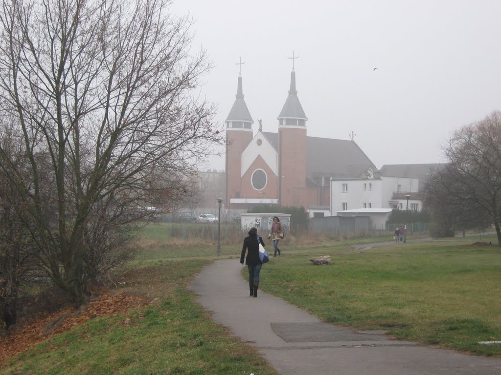 Widok na kościół by UbuJan