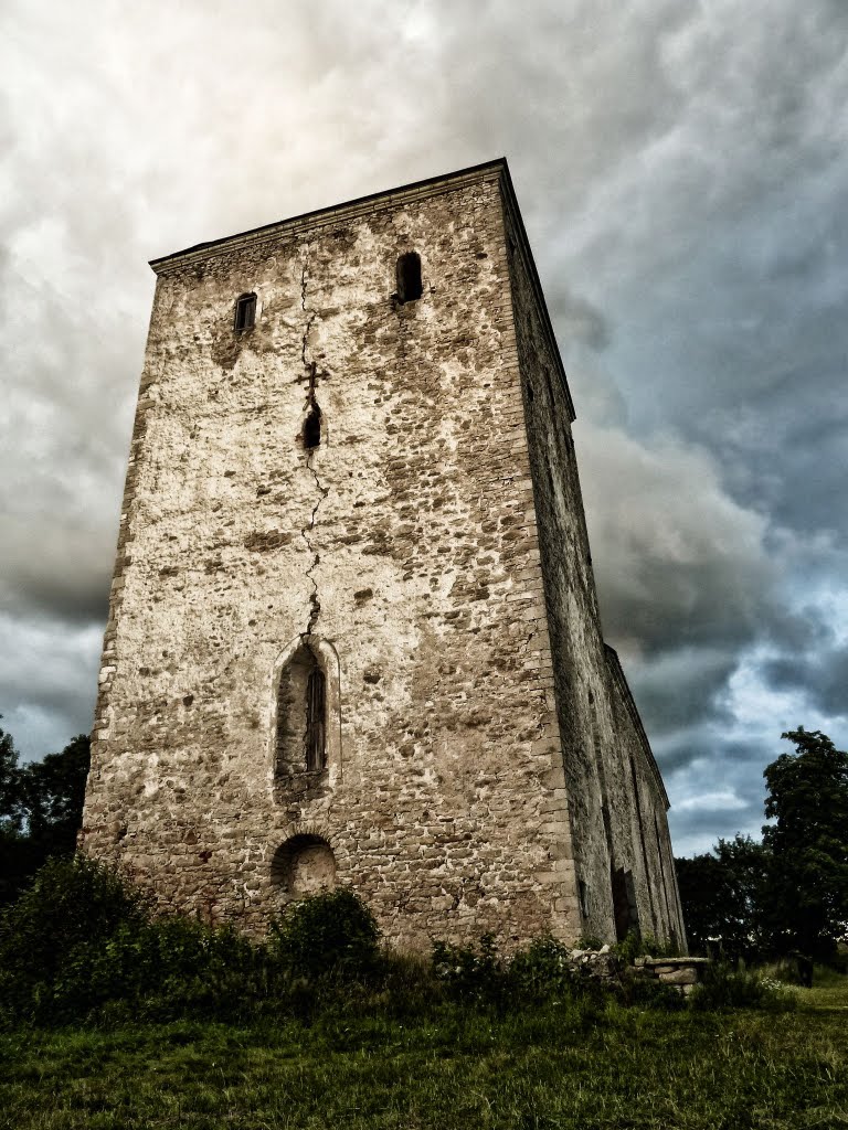 Pöide church by pilditibi